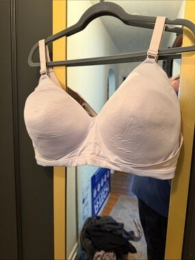 Warner's Light Pink Wireless Bra with Smooth Molded Cups